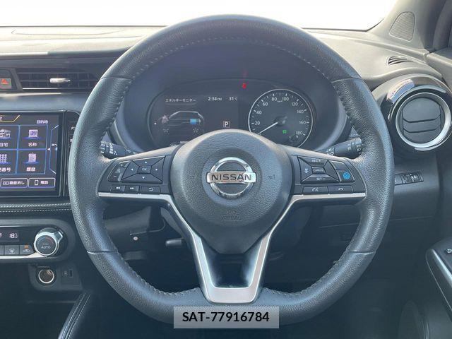 Nissan KICKS 2020-12 7617401-7