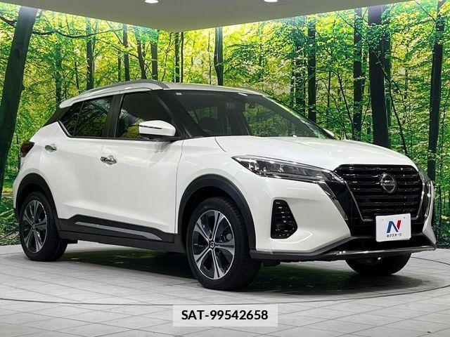 Nissan KICKS 2023-10 7724672-16