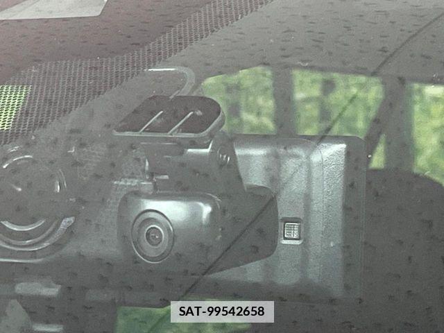 Nissan KICKS 2023-10 7724672-4