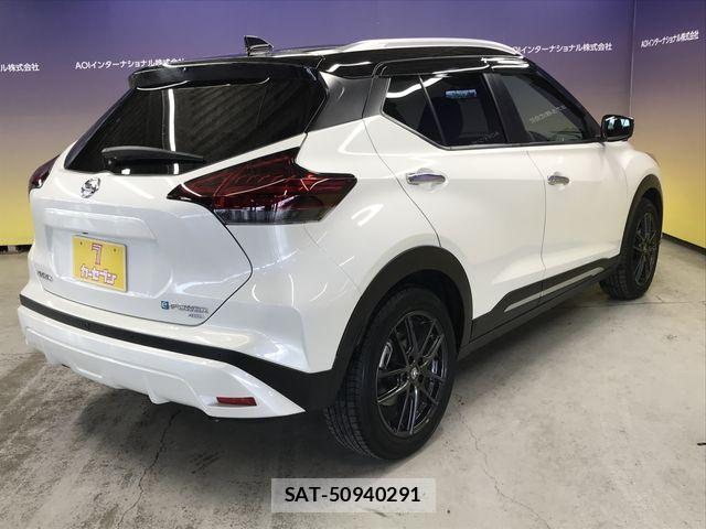 Nissan KICKS 2023-09 7724677-10