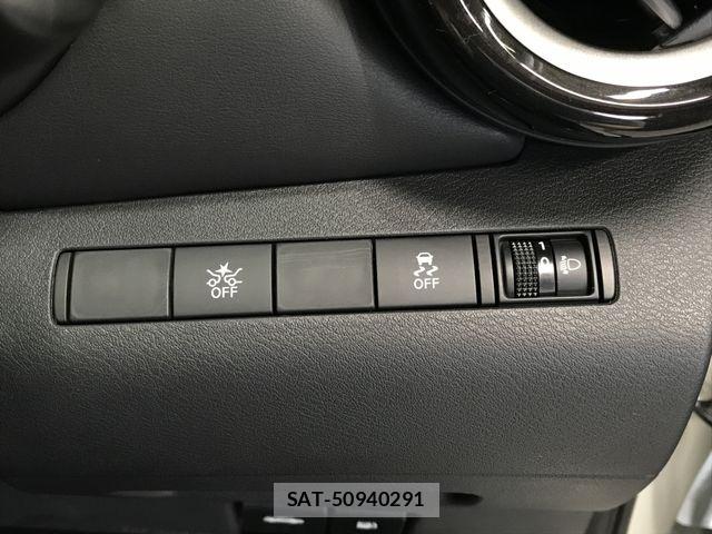 Nissan KICKS 2023-09 7724677-28