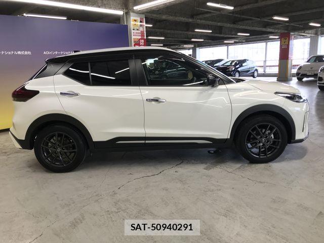 Nissan KICKS 2023-09 7724677-6
