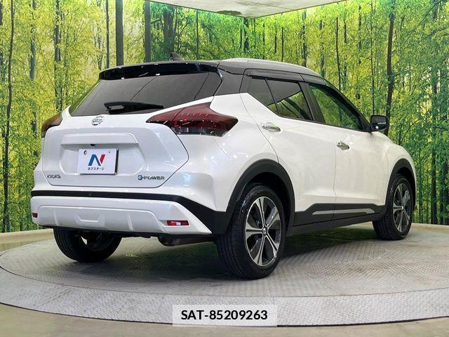 Nissan KICKS 2022-04 7724682-16