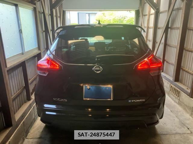 Nissan KICKS 2023-10 7786101-3