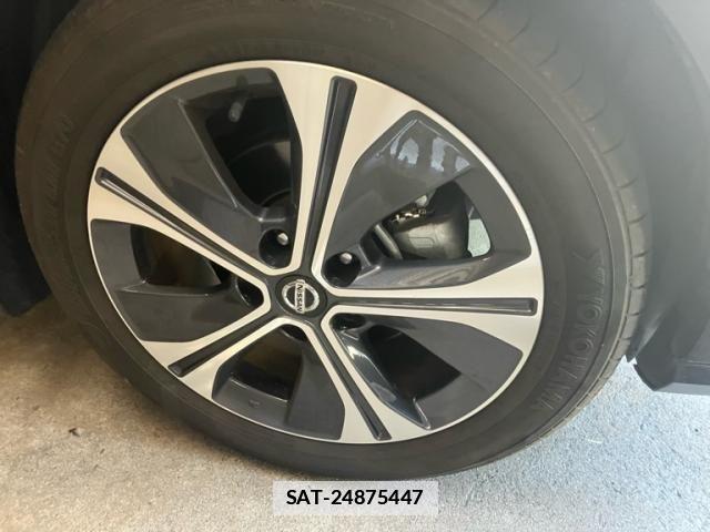 Nissan KICKS 2023-10 7786101-6