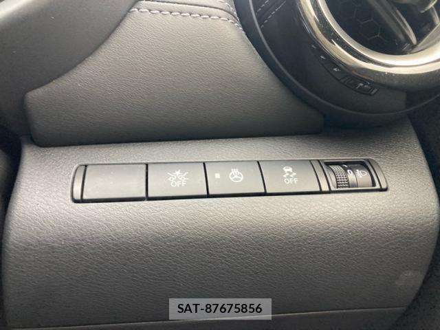 Nissan KICKS 2020-09 7786085-18