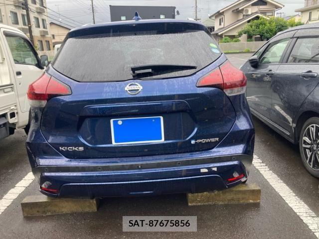 Nissan KICKS 2020-09 7786085-4