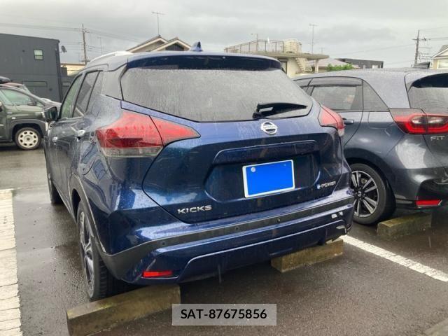 Nissan KICKS 2020-09 7786085-5