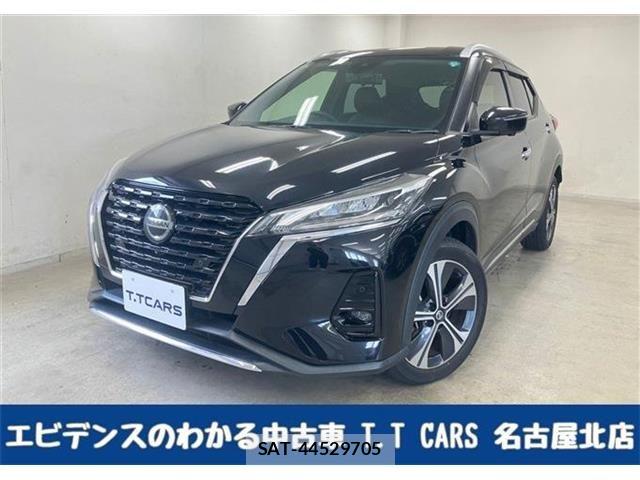 Nissan KICKS 2021-06 7877118-0