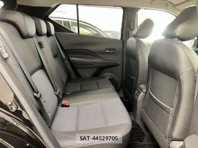 Nissan KICKS 2021-06 7877118-16