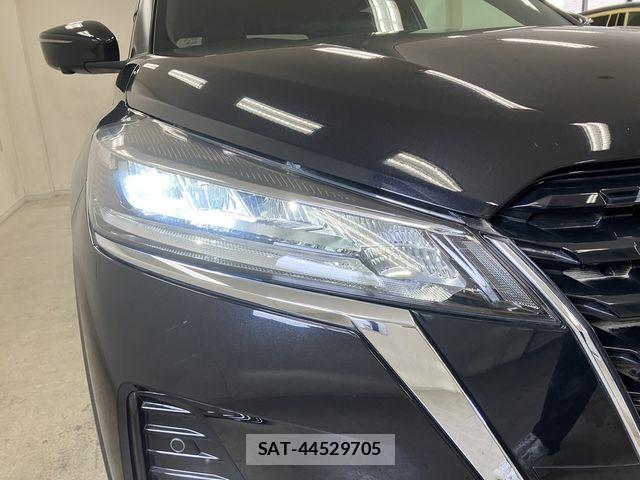 Nissan KICKS 2021-06 7877118-23