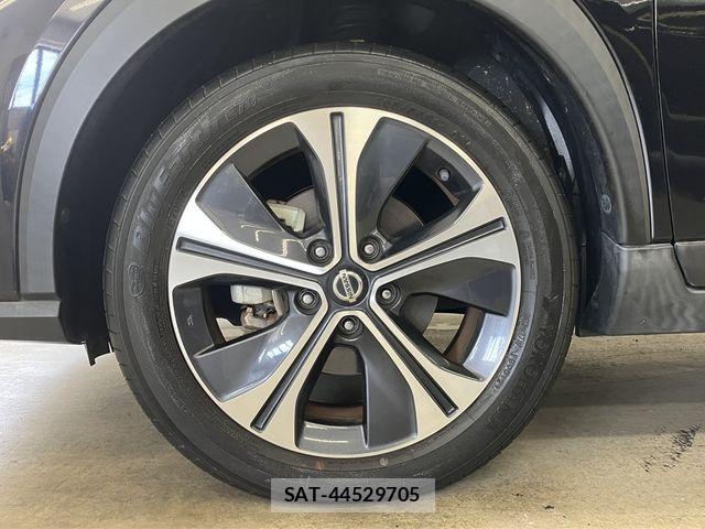 Nissan KICKS 2021-06 7877118-26