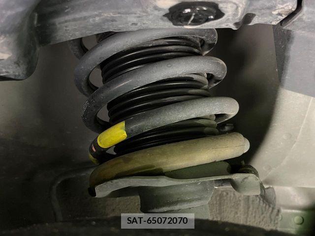 Nissan KICKS 2021-07 7877117-19