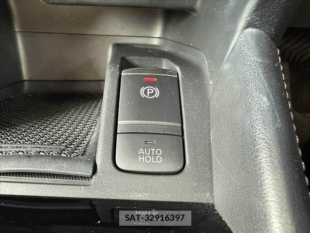 Nissan KICKS 2023-03 7877116-22