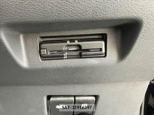 Nissan KICKS 2023-03 7877116-4