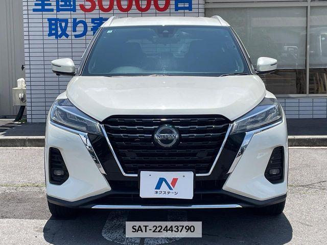 Nissan KICKS 2020-12 7877124-13