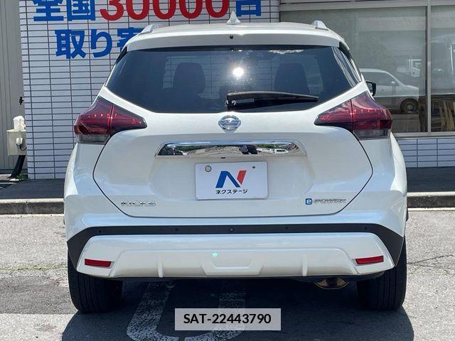 Nissan KICKS 2020-12 7877124-14