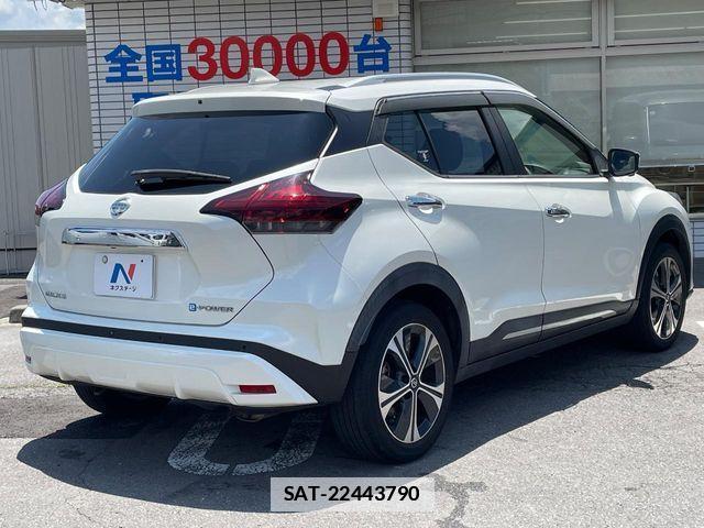 Nissan KICKS 2020-12 7877124-16