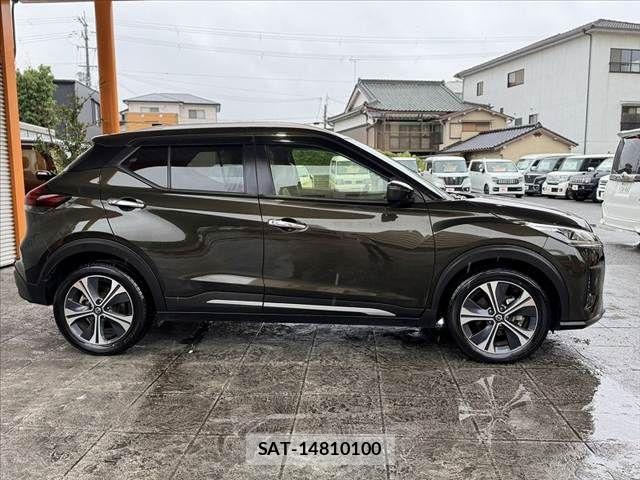 Nissan KICKS 2022-01 7877125-10