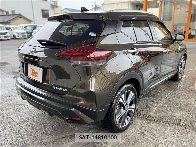 Nissan KICKS 2022-01 7877125-14