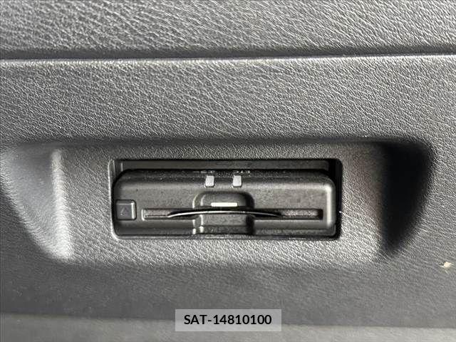 Nissan KICKS 2022-01 7877125-21