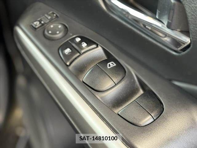 Nissan KICKS 2022-01 7877125-25