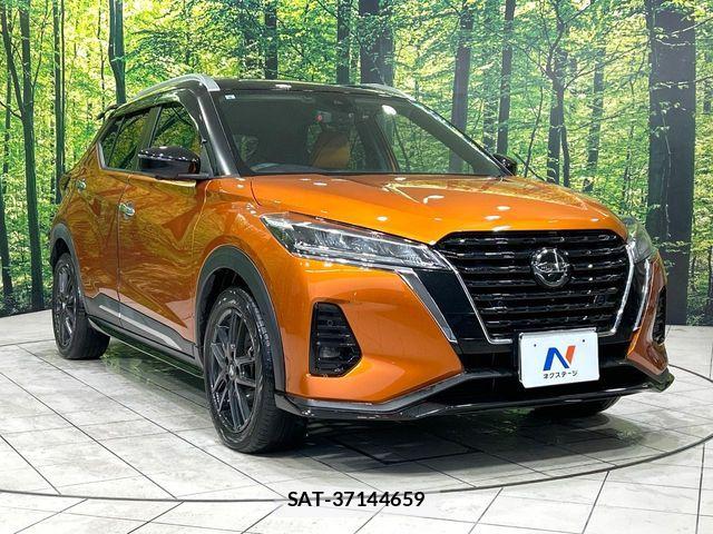 Nissan KICKS 2021-08 7877119-15