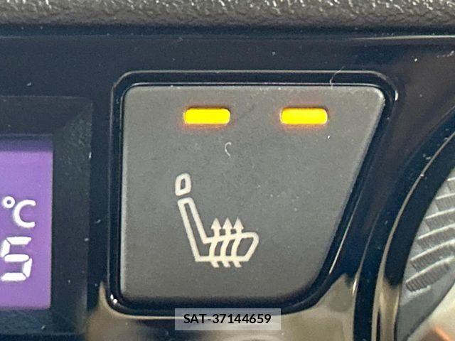 Nissan KICKS 2021-08 7877119-5