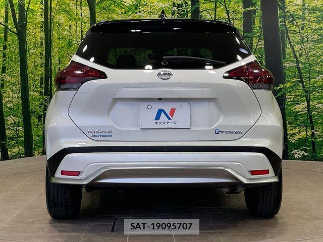 Nissan KICKS 2021-12 7902800-14