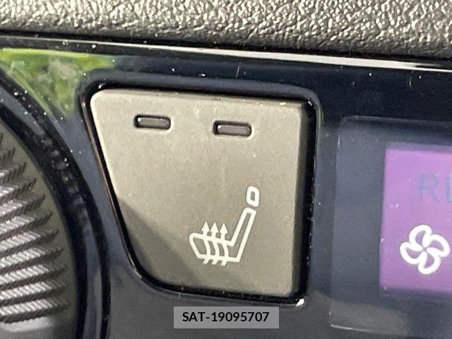 Nissan KICKS 2021-12 7902800-6