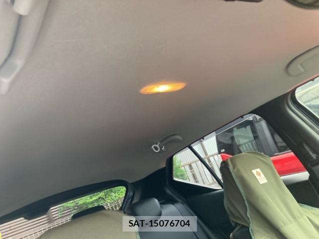 Nissan KICKS 2021-11 7902801-17