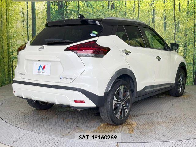 Nissan KICKS 2021-08 7962263-16
