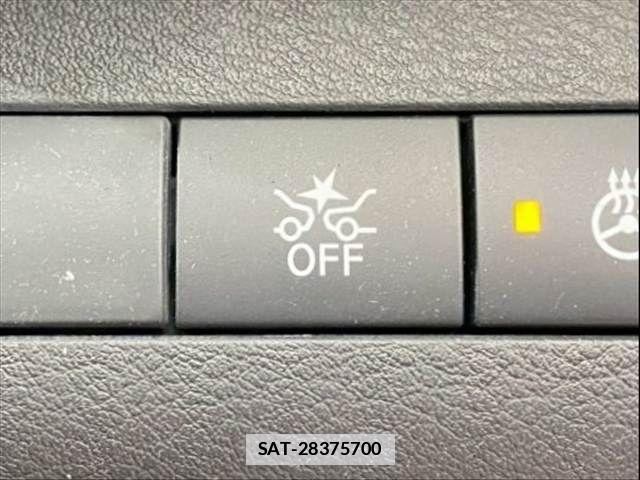 Nissan KICKS 2021-05 7962261-5