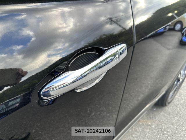 Nissan KICKS 2021-09 7979640-9