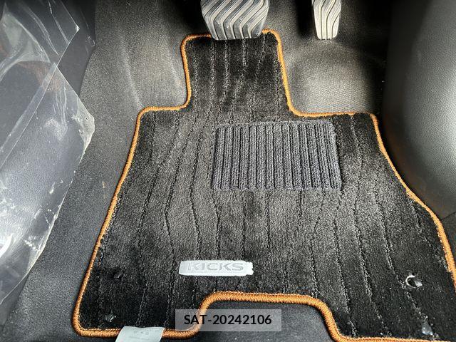 Nissan KICKS 2021-09 7979640-27