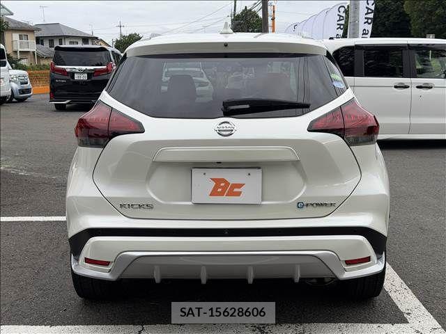 Nissan KICKS 2020-11 7979641-22