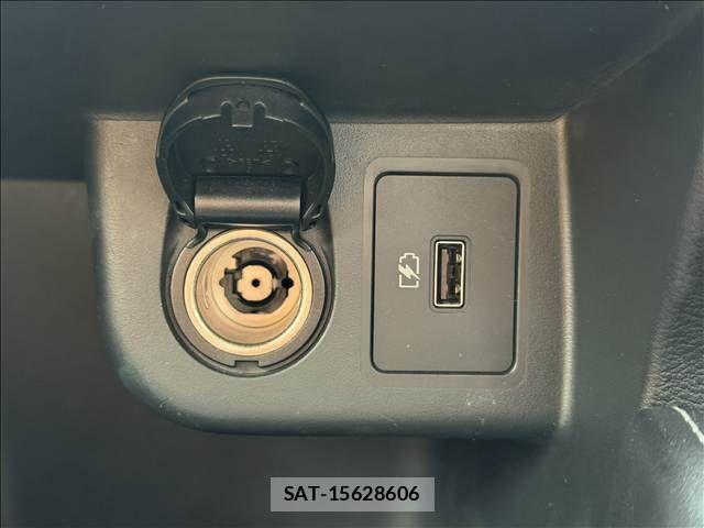 Nissan KICKS 2020-11 7979641-28