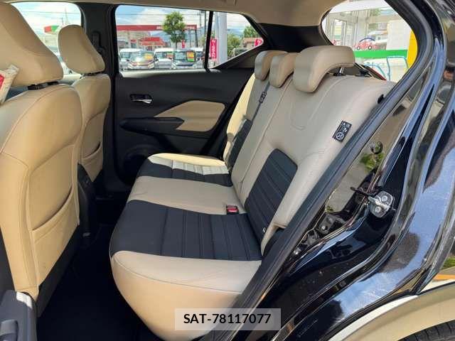 Nissan KICKS 2022-07 7979639-13