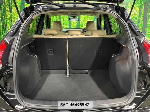 Nissan KICKS 2022-10 7979638-9