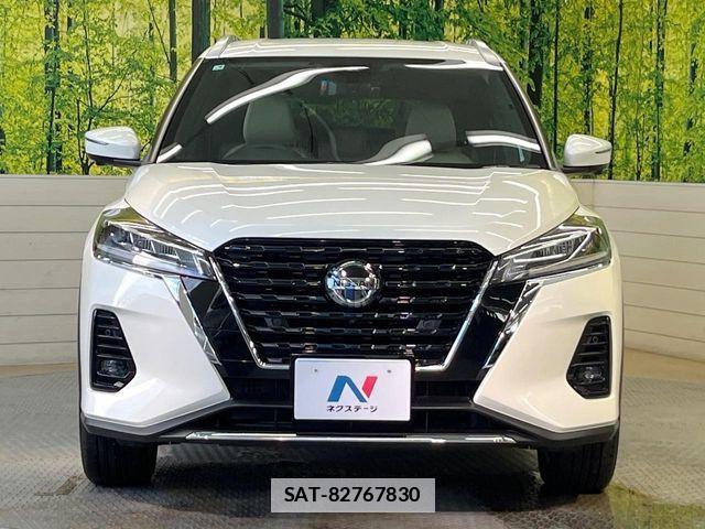 Nissan KICKS 2023-04 7979637-13