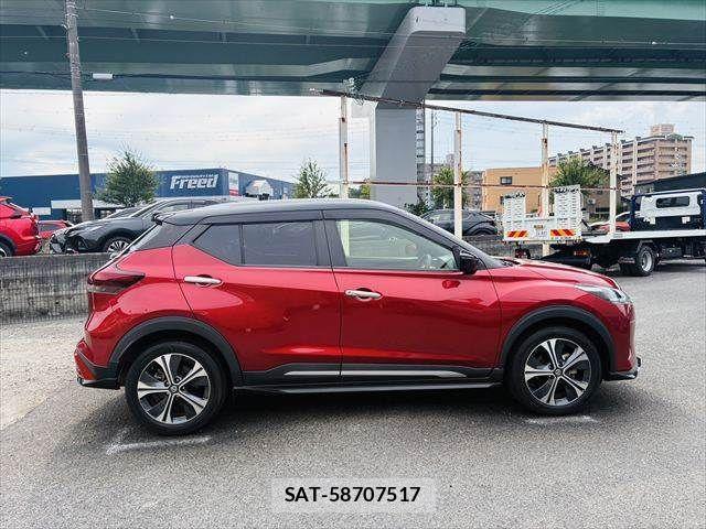 Nissan KICKS 2021-11 8036237-15