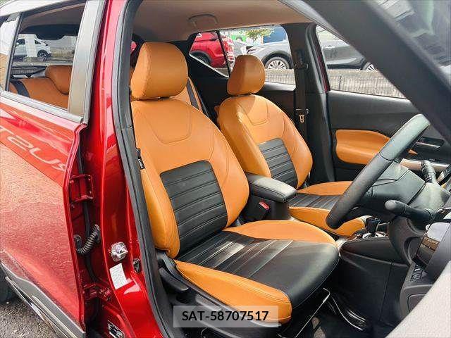 Nissan KICKS 2021-11 8036237-6