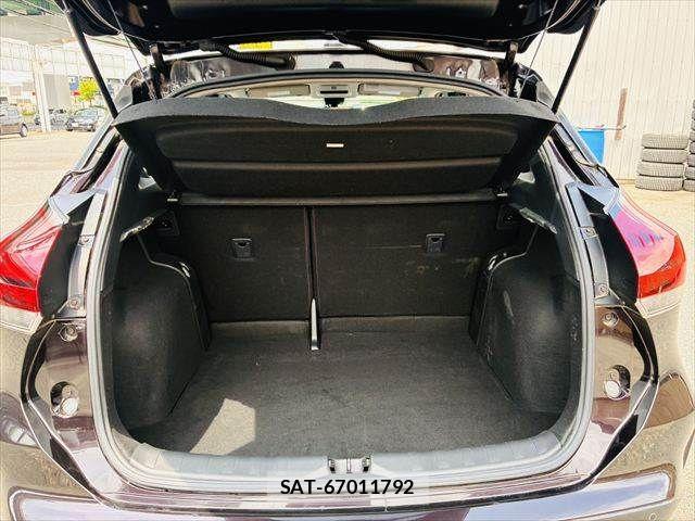 Nissan KICKS 2021-06 8036236-9