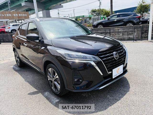 Nissan KICKS 2021-06 8036236-15