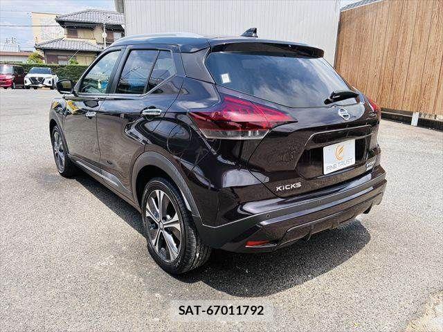 Nissan KICKS 2021-06 8036236-19