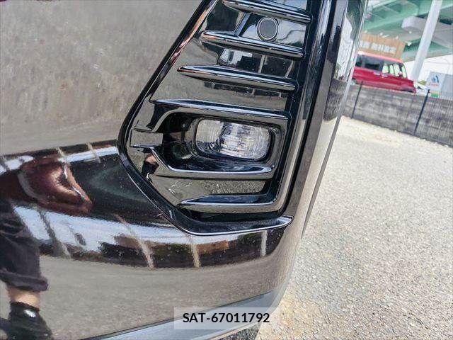 Nissan KICKS 2021-06 8036236-23