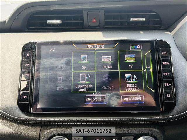 Nissan KICKS 2021-06 8036236-4