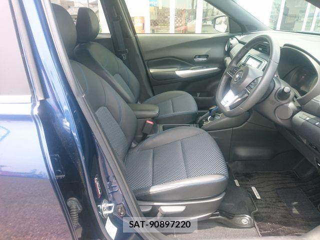 Nissan KICKS 2021-03 8036239-1