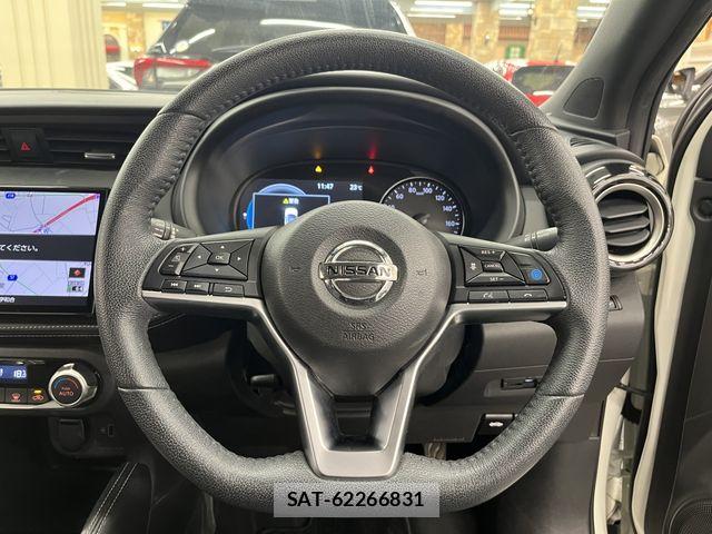 Nissan KICKS 2021-03 8074205-6