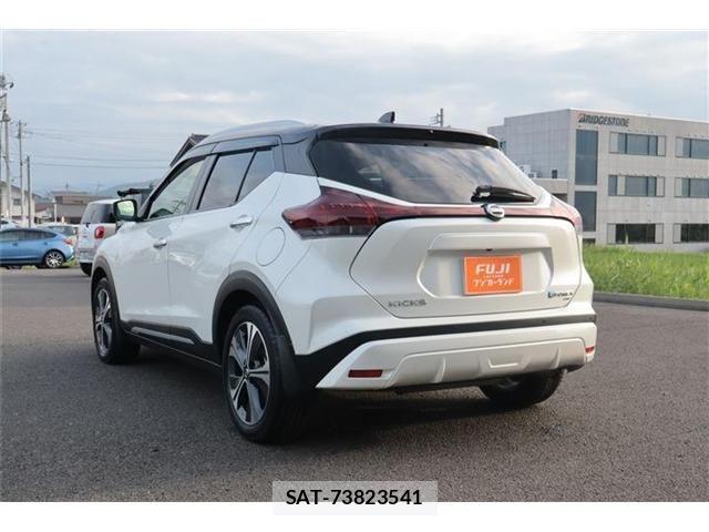 Nissan KICKS 2024-09 8074200-20